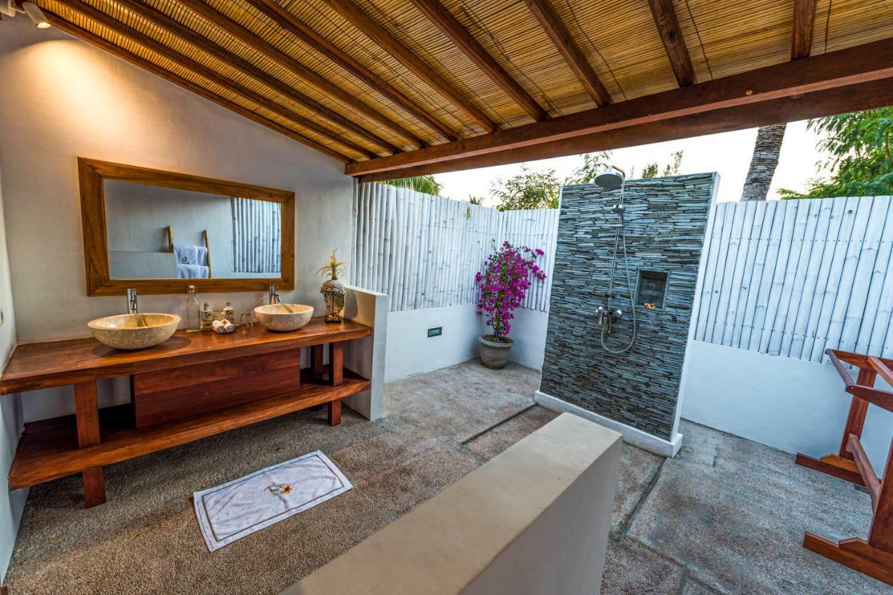 Villa Luna Sunset Beach Gili Trawangan Exterior foto